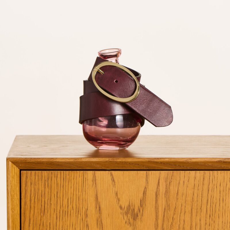 La Fee Maraboutee — Ceinture en cuir aubergine boucle ovale